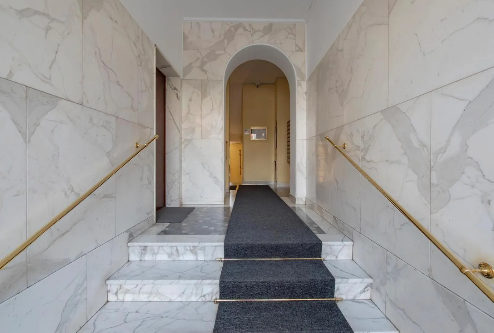I-Host Apartment - Lucania 12 Milán